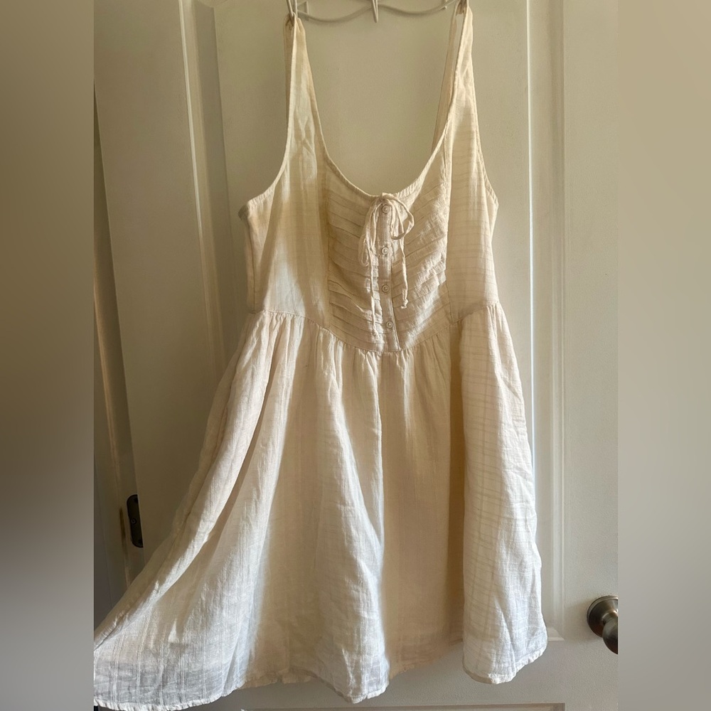 American Eagle Beige Textured Top